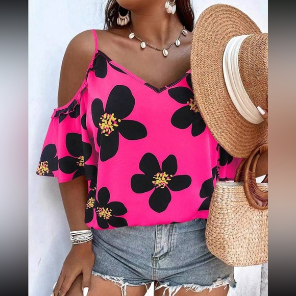Plus boho hot pink floral print cold shoulder blouse - Picture 4 of 15